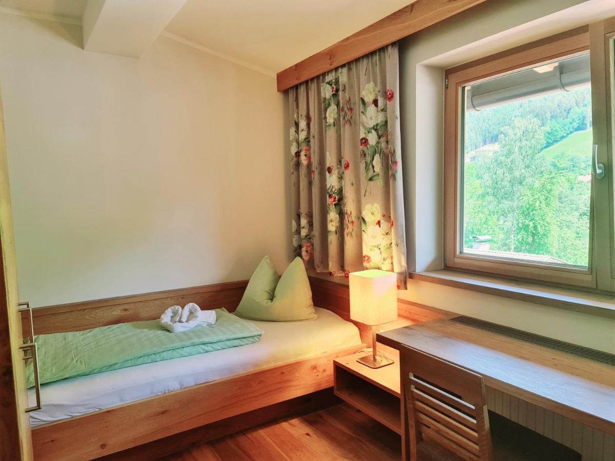 Hotel Giessenbach Fügen Extérieur photo